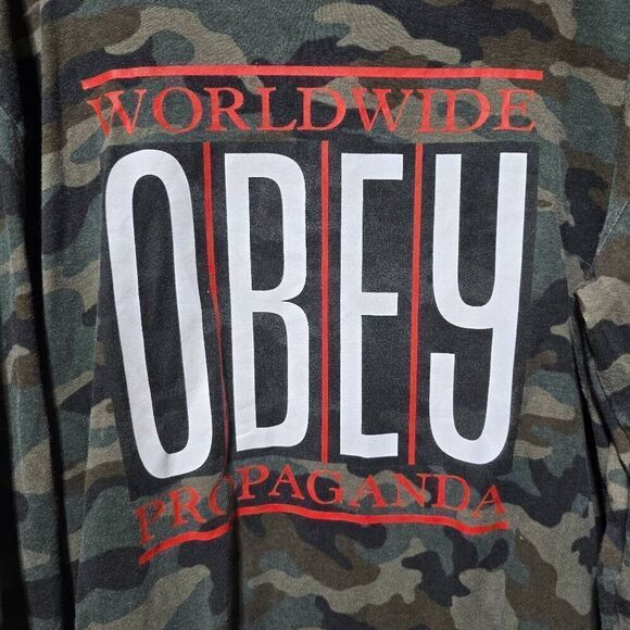 Obey Propoganda Vertical Camo T-Shirt - Picture 3 of 6